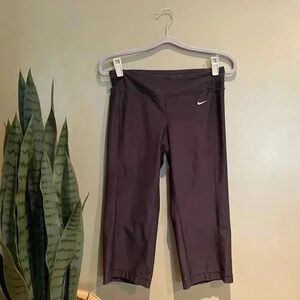 NIKE DRI FIT WOMENS CROP CAPRI LEGGINGS SHORT